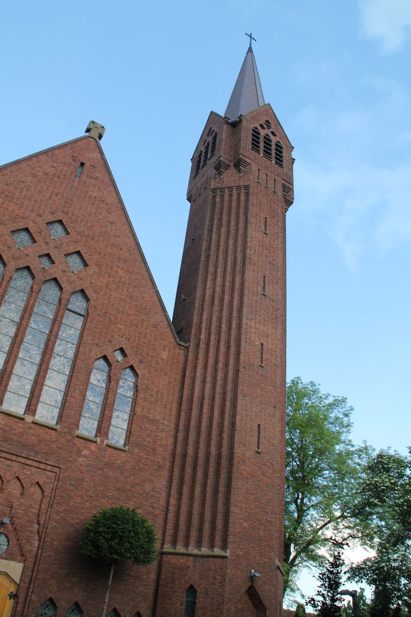 de Sint Franciscusbasiliek in Bolsward